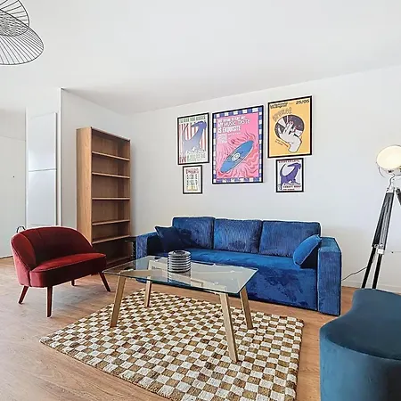Apartment Large Modern With Rooftop