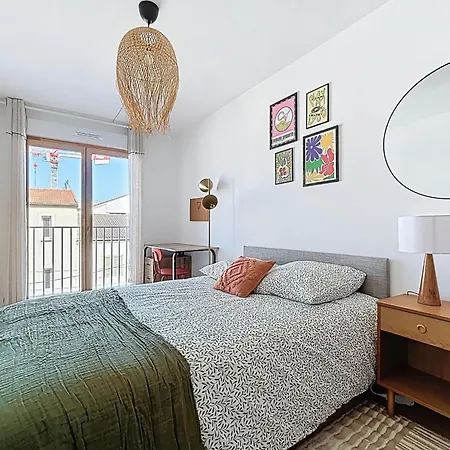 Apartment Large Modern With Rooftop Montreuil (Seine-Saint-Denis)